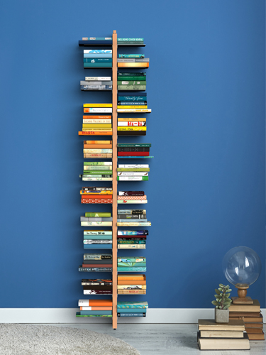 Libreria verticale in legno a parete zia Bice moderno design italiano libri impilati